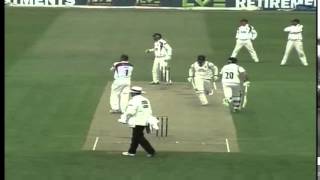 Northants v Lancs LV=CC day 2 highlights from Northampton