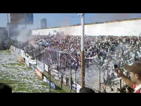 "Recibimiento, Platense-Estudiantes Bs As (1-0)" Barra: La Banda Más Fiel &bull; Club: Atlético Platense