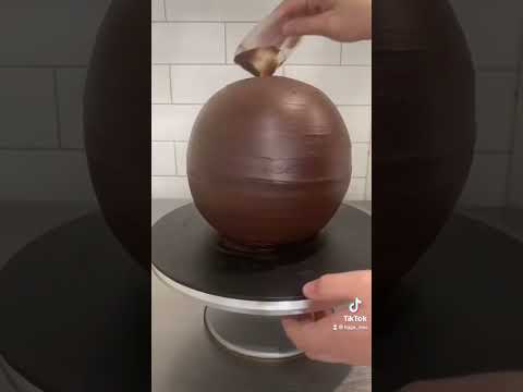 HOW TO SPHERE! Also: can you guess what the cake will be?