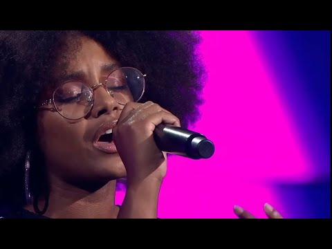 Alícia Rosa sings 'Como Seria' by Coach Dino D'Santiago (The Voice Portugal)