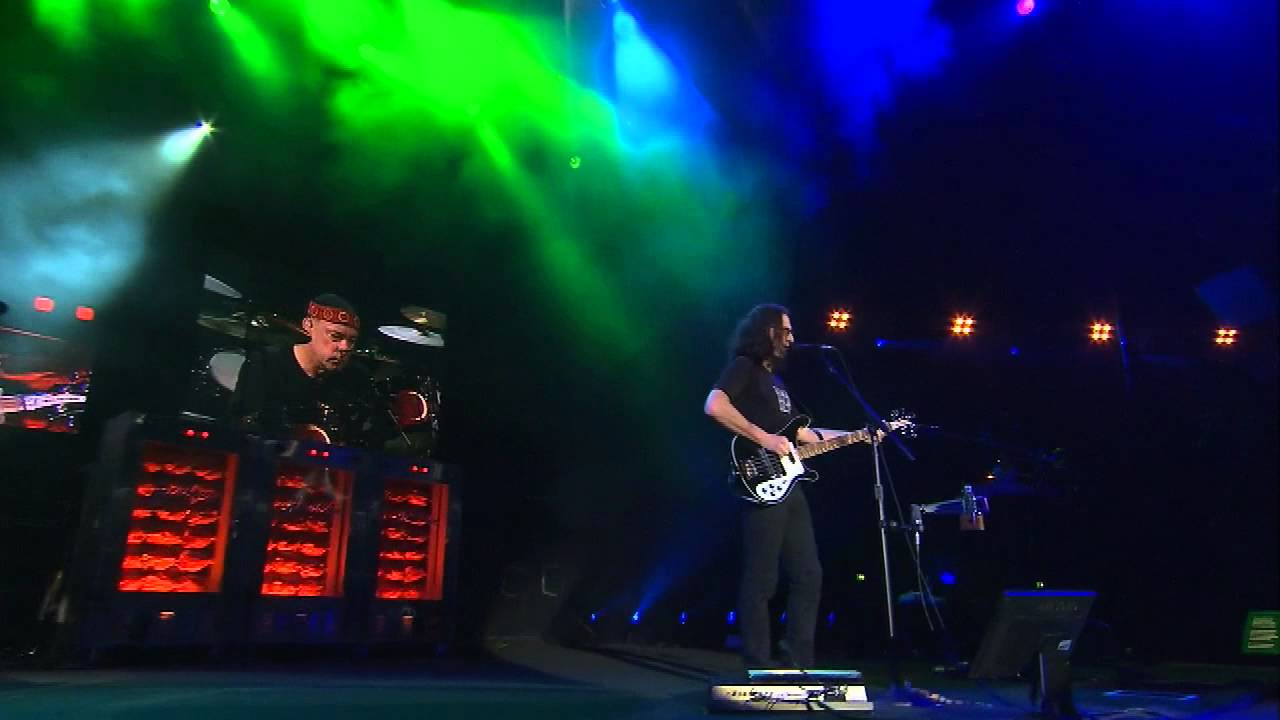 Rush - A Passage to Bangkok - Live in Rotterdam - YouTube