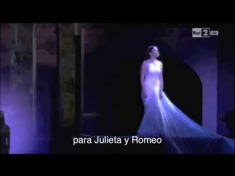 Romeo & Giulietta - Ama e cambia il mondo - Le balcon - (en espanol) letras