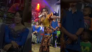 Download lagu goyangan mangku purel Alrosta mp3