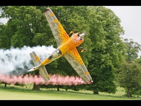 EXTREME 3D AEROBATICS - SASCHA FLIEGENER CARF SUKHOI SU 29 DA170 WESTON PARK RC MODEL AIRSHOW - 2013