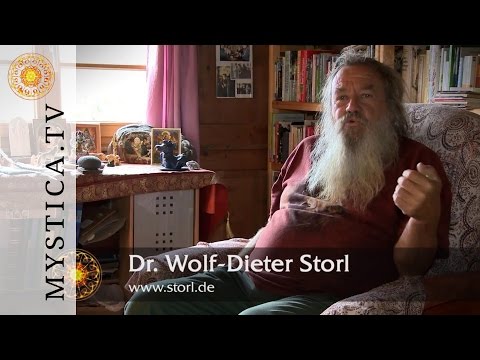 Dr. Wolf-Dieter Storl on the longing for gods | MYSTICA.TV