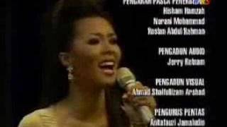 Siti and Other Singers Perfomed Cinta di Akhir Garisan