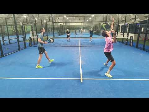 Padel exercise: lob-volley!