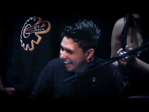 Samba Do Arnesto/Com Que Roupa - Grooveria - DVD Avenida Brasil