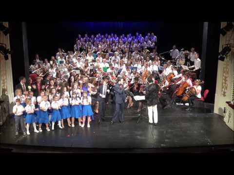 Vánoce hrajou glória