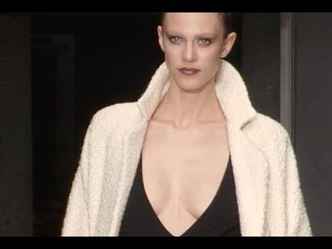 KRIZIA Fall 2009/2010 Milan - Fashion Channel