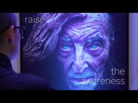 The Outdoor Guide (TOG) and Julia Bradbury supporting Lee Jeffries