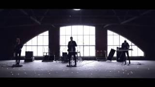 Alvarez Kings - Run From You (Live & In Session at Drop Dead)