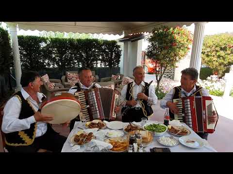 Qani Maledhi & Apostol Qose & Apostol Ferracaku & Ndrek Çuko Valle Burrash Myzeqare