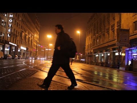 Click aici pentru vizualizare Canon EOS 1100D / T3: Low Light Test Canon EOS 1100D / T3: Low Light Test