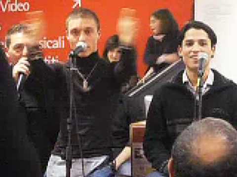 Studio3 e Stefano Centomo cantano "scusa se"Alebenz canta "ti amo,DAVVERO" Feltrinelli di Monza e