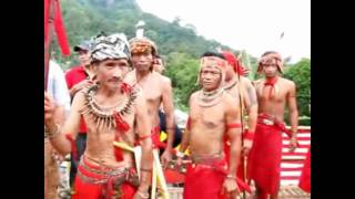 preview picture of video 'Kpg. Gumbang Gawai Festival, Borneo, Day 2 (4.6.2011) - Part 2'