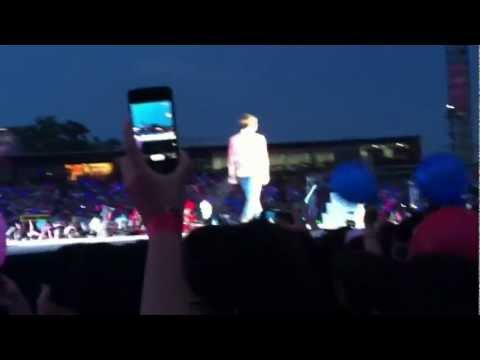 121125 SMTOWN in BKK just the way you are - Changmin(focus) , Kyuhyun and Minho