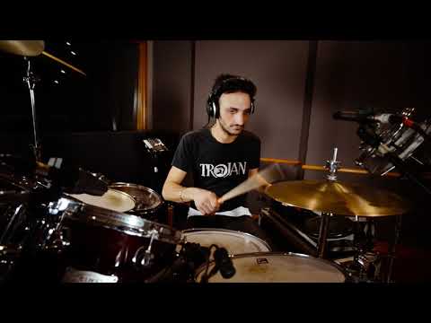 Videoclip de El Romano — Los Cafres