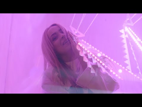 Dominika Mirgová feat. ADiss  "JINGJANG" (prod. Ien Echo)