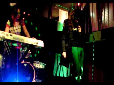 AntiQuark : Something (Beatles cover) live @ The Stage