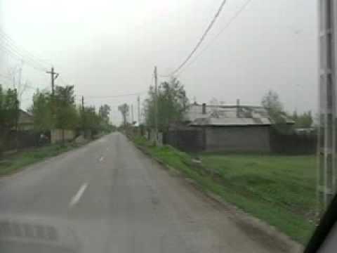 comuna nasturelu isi spala rufele pe strada