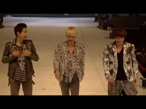 130406 EXO-K_Walking_At 3rd SEOUL GIRLS COLLECTION 2013 S/S