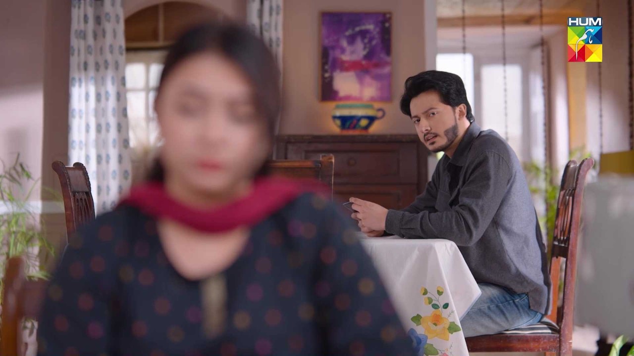 Lagta Hai Aik 2 Larkiyan Phansana Parein Gi..! #hinatariq - Aye Dil Azma Nahi
