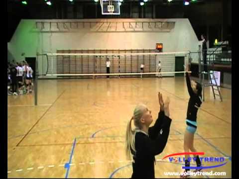 Sara Valencic, White T-shirt #10, Godollo - Calcit Kamnik