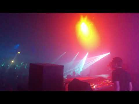 Delete vs Vazard playing Formula | Behind the deck footage.