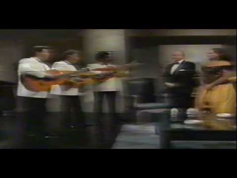 -LOS TRES ASES --Contigo a La Distancia-