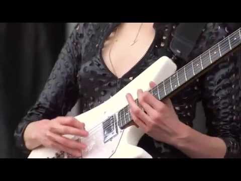 Videoclip de Every Tear Disappears — St. Vincent