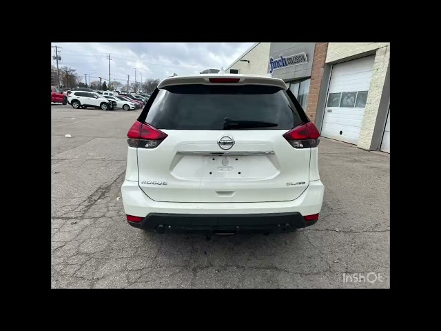 2017 Nissan Rogue SV LEATHER | HEATED SEATS | BLIND SPOT MONI... in Cars & Trucks in London