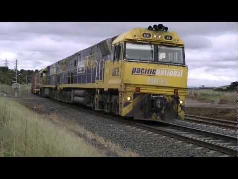 MP4 at Moorabool - Australian Trains, Victoria