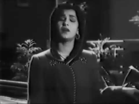 Poster saajan ki galiyan chhod chale lyrics – lata mangeshkar