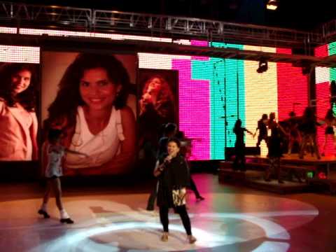 Fernanda Brum e Aline Barros no Faustão - Bastidores 3