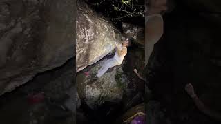 Video thumbnail of 4-20, V7. Cocalzinho de Goiás