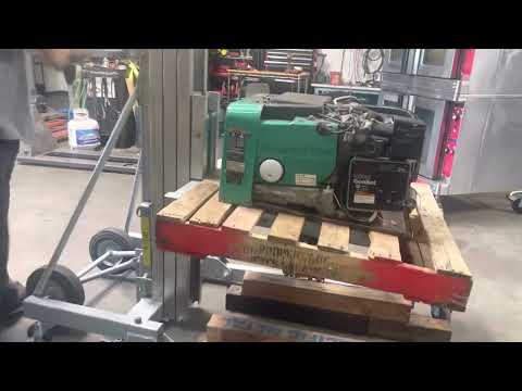 Genie Superlift SL-18 650 Lbs Contractor Material Lift 18’ Platform Height