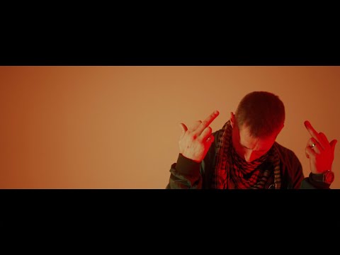 Te3s feat. Marco Polo - GOD AKO KAREL production by Julco (official video)