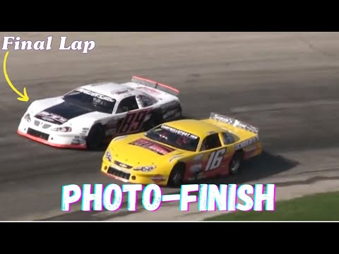 Insane 4 laps leads to a photo-finish