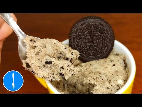 Cómo hacer Bizcocho Esponjoso de Oreo en el Microondas! ☕