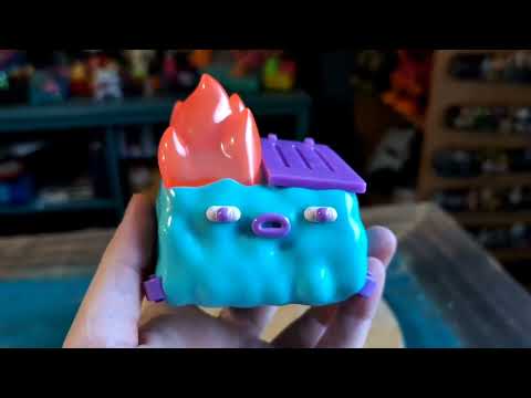Dumpster Fire Glanderco Bloop 100% Soft Designer Vinyl Figure Opening