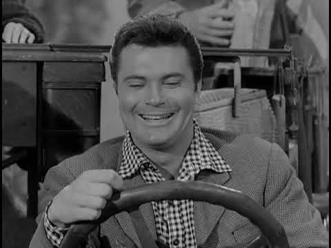 The Beverly Hillbillies S3E30 The Clampetts vs  Automation (May 12, 1965)