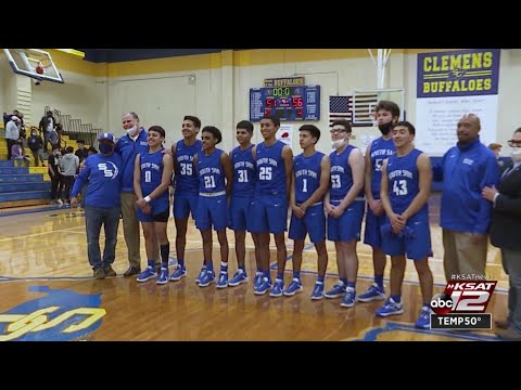 South San boys earn District 27-6A's final playoff berth with two wins on final day of regular s...