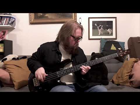 Kristoffer Helle - Groove around a theme in F#m