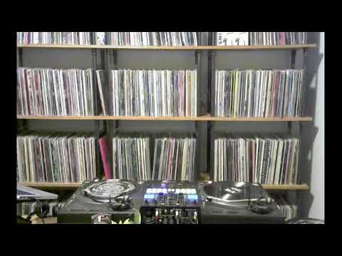 smthn_clvr w HALO 8.10.2021