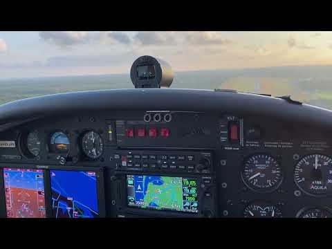 Aquila A 210 Landing Approach at Arcachon (LFCH)