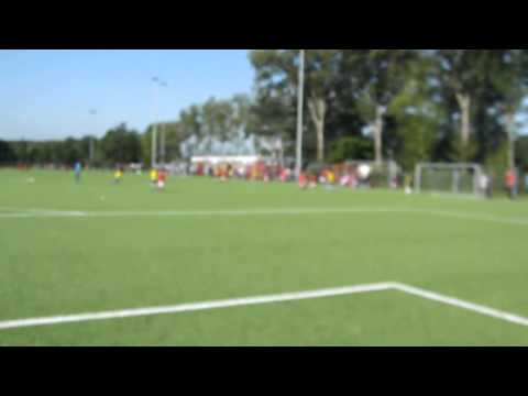 De keeper van Saestum heeft het niet al te moeilijk nu.