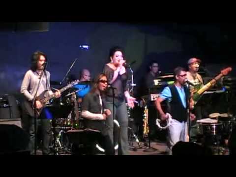 Jive Talkin'' Singapore Jess Videos Breakout