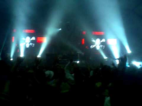 SPEEDY J@FRESHWEEKEND2011.5.mp4