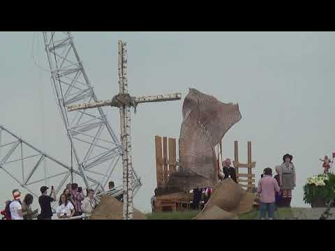 Lednica 2022 - Otwórzcie bramy - Hymn III Tysiąclecia